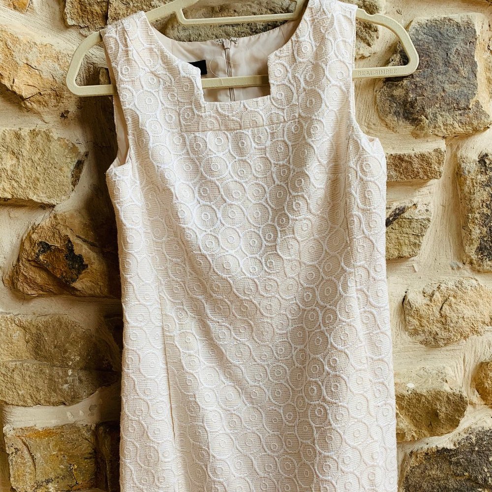 Nine West Ivory & Gold Overlay Sheath Dress Sz 2P